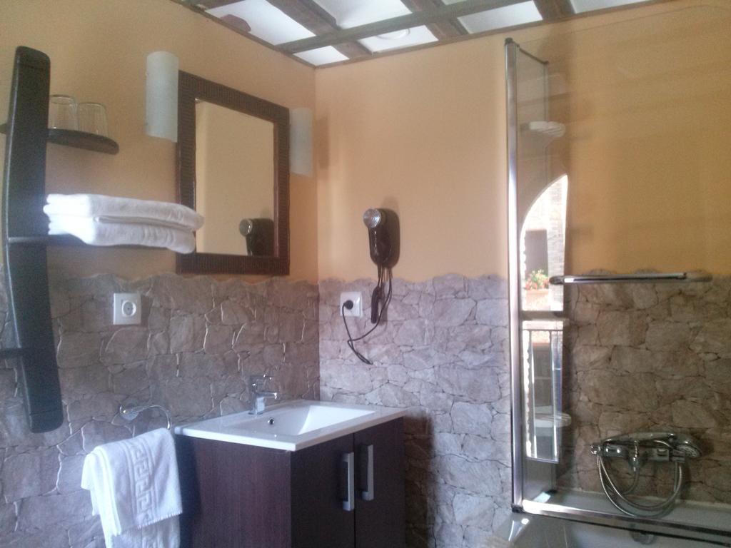 Hostal Suetxe Los Arcos Exteriér fotografie