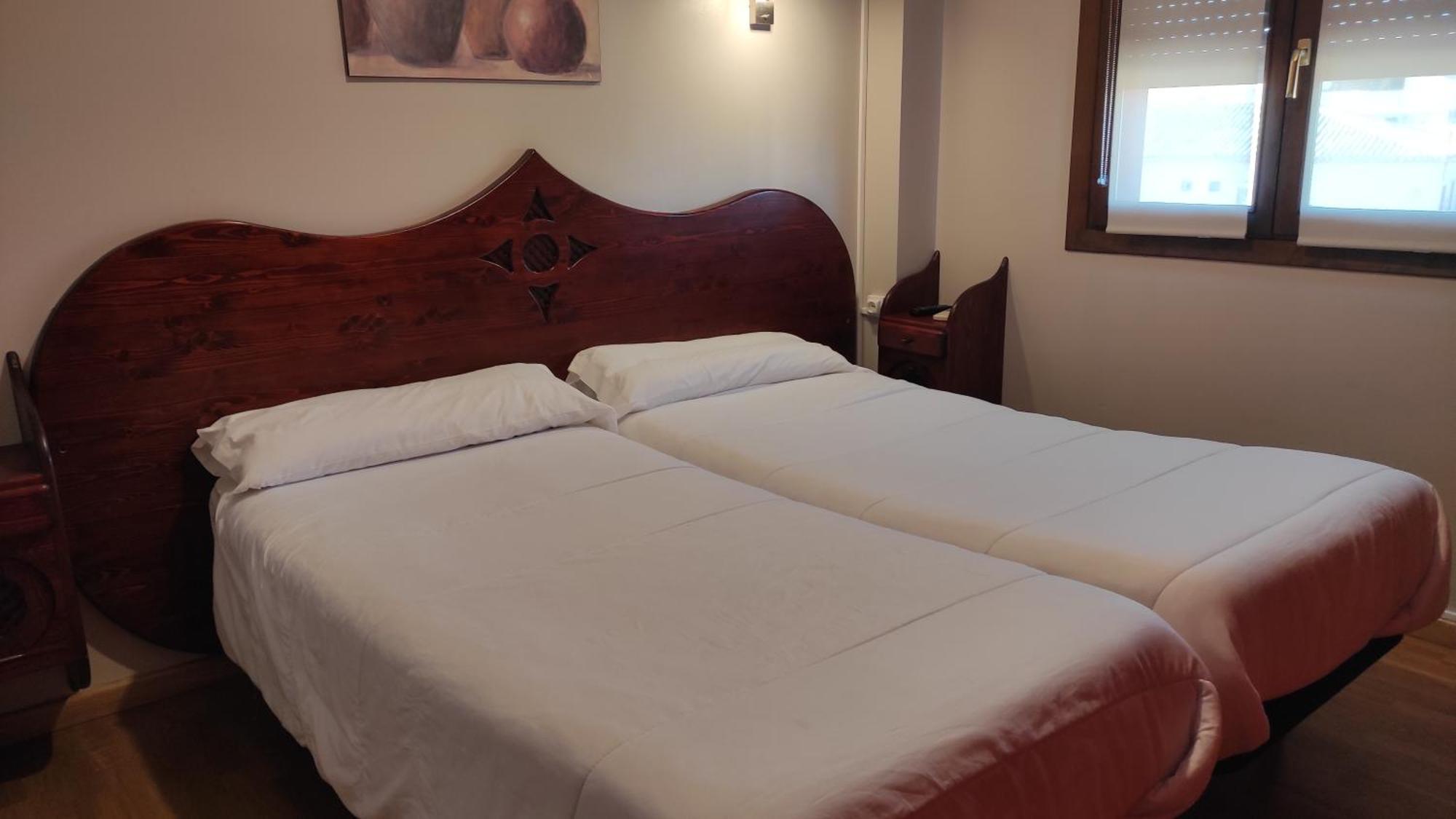 Hostal Suetxe Los Arcos Exteriér fotografie